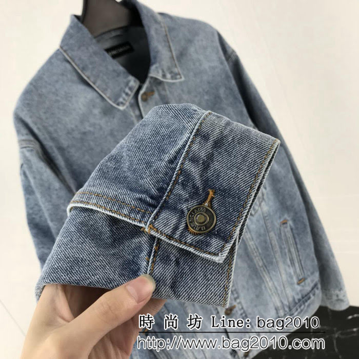 BALENCIAGA巴黎世家 18FW新款 後背彩虹旗子 藍色牛仔外套 男女同款 ydi1612